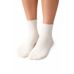 Women’s Ruffle Ankle Socks (3-Pair Pack) – OusBogoDe – Off-White – Size 7–9 NIP